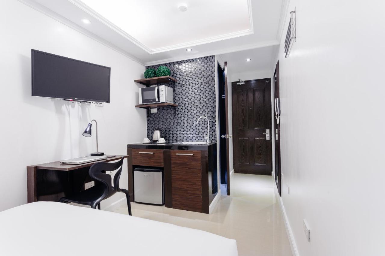 Nest Nano Suites Poblacion - Makati Makati City Екстер'єр фото